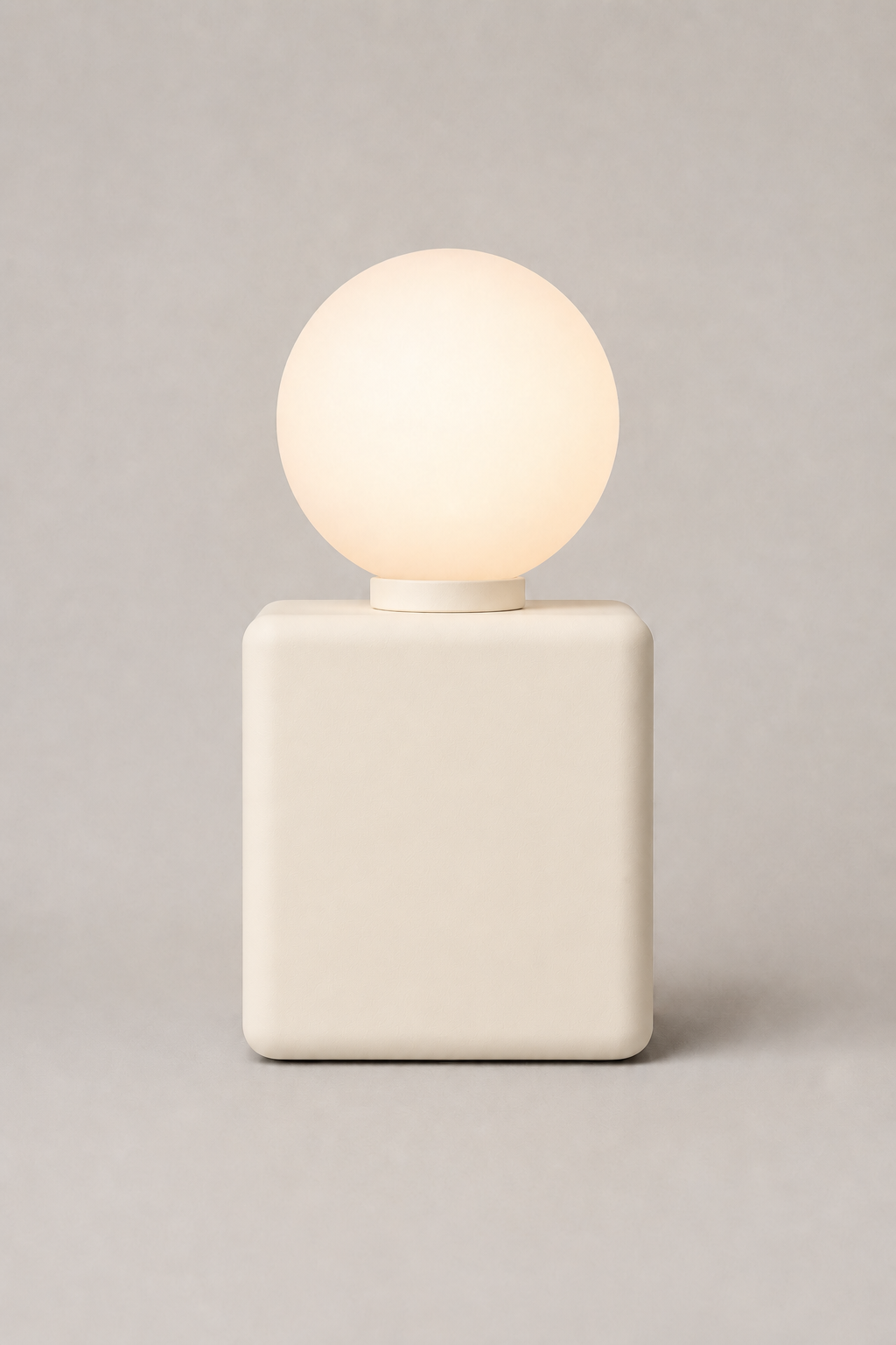Cubit portable light in matte ivory.
